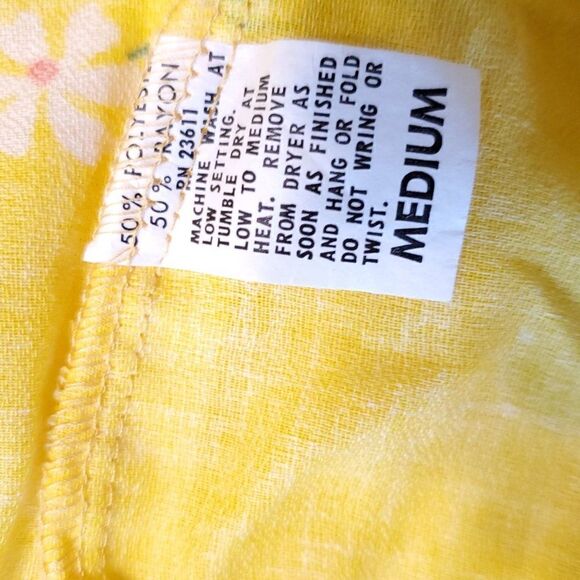 Vintage Smocked Floral Sundress Yellow Blue Pink Purple Muumuu Sz M - Picture 5 of 5